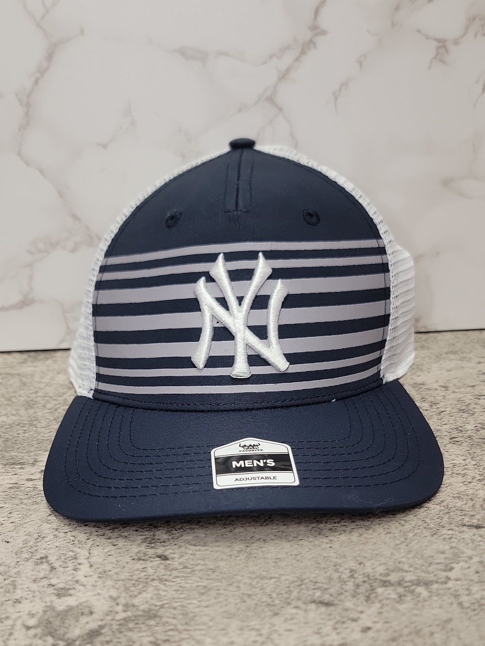 New York Yankees Fan Favorite Snap Back Baseball Cap